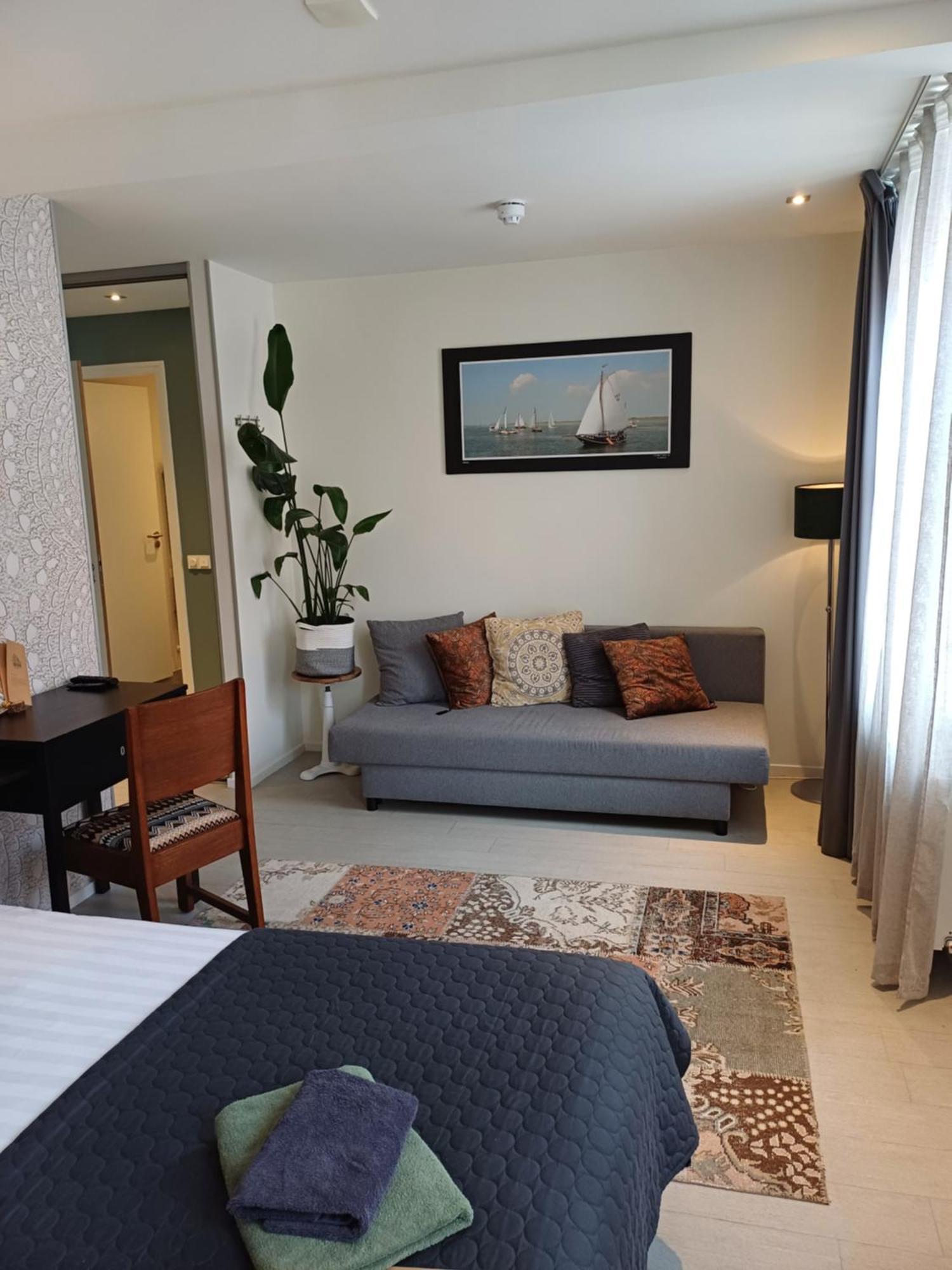 Bed & Brasserie Het Kosthuys Hotel Sint-Maartensdijk